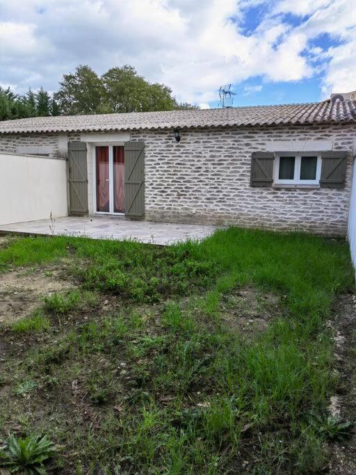 Maisonnette Du Mas Vert Montaren-et-Saint-Médiers Dış mekan fotoğraf