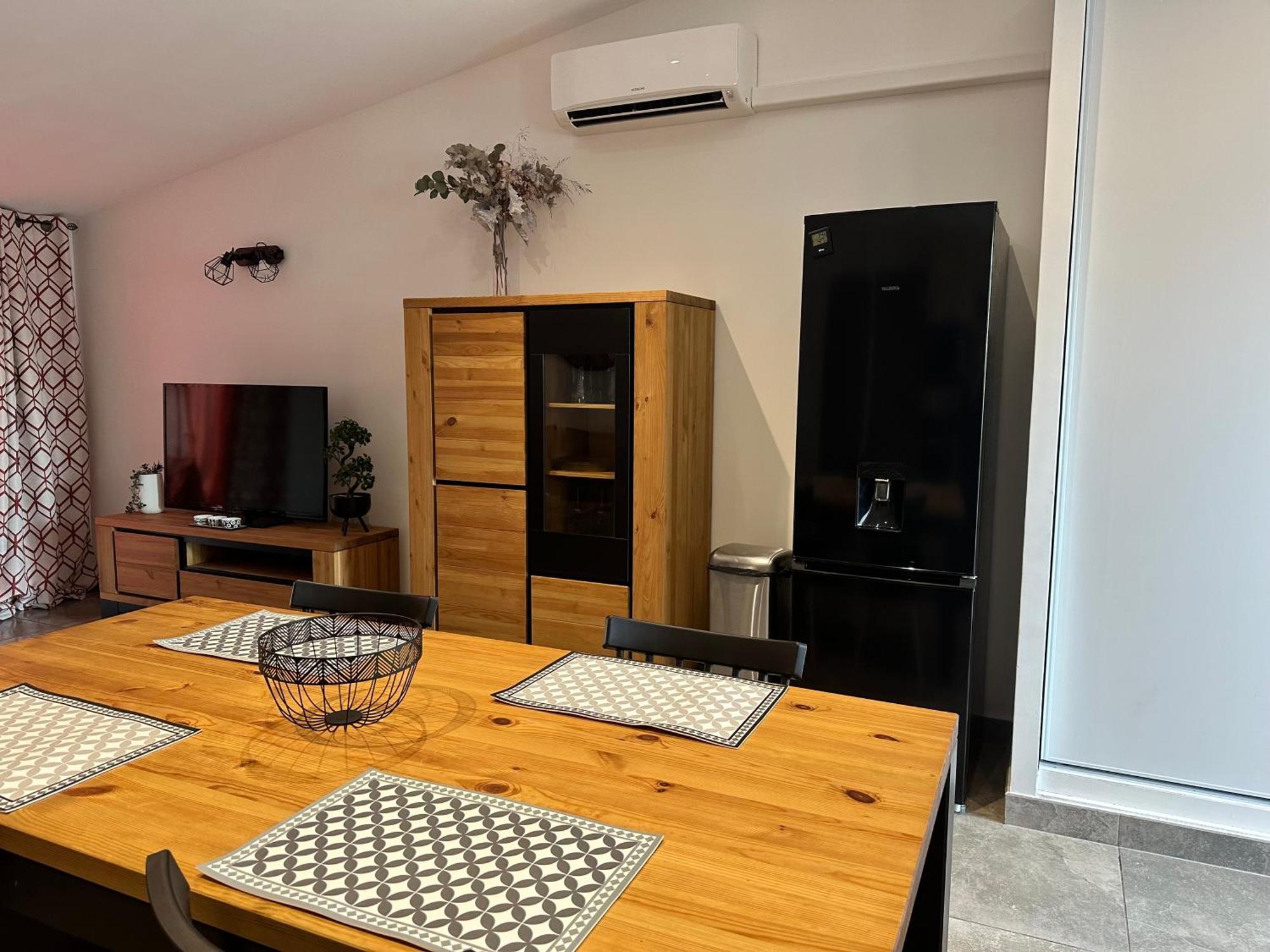Maisonnette Du Mas Vert Montaren-et-Saint-Médiers Dış mekan fotoğraf